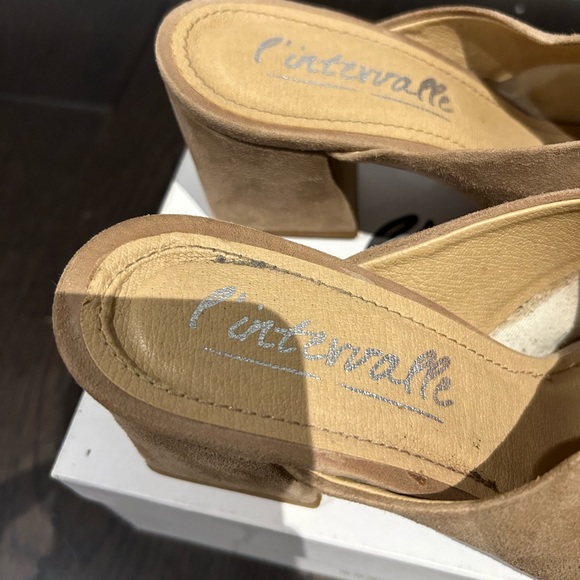 Lintervalle - crista nude suede mule - Picture 3 of 5